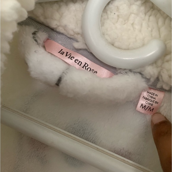 La Vie en Rose Soft Plush Robe - Picture 2 of 3